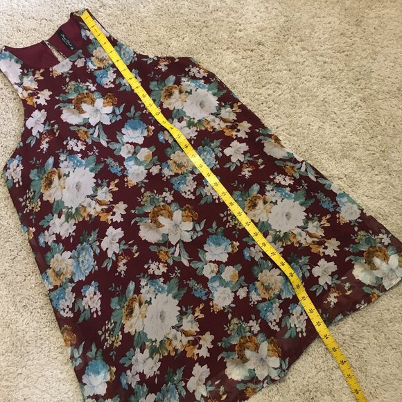 Dramatic Burgundy Floral Cluster U.S.A. Made Dress - Picture 16 of 16